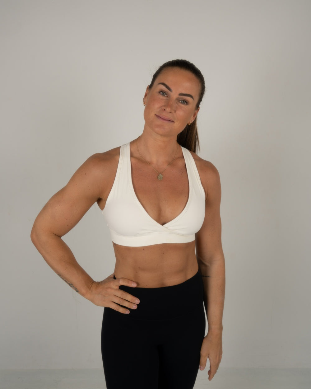 Elevate Cross Bra (Vanilla)