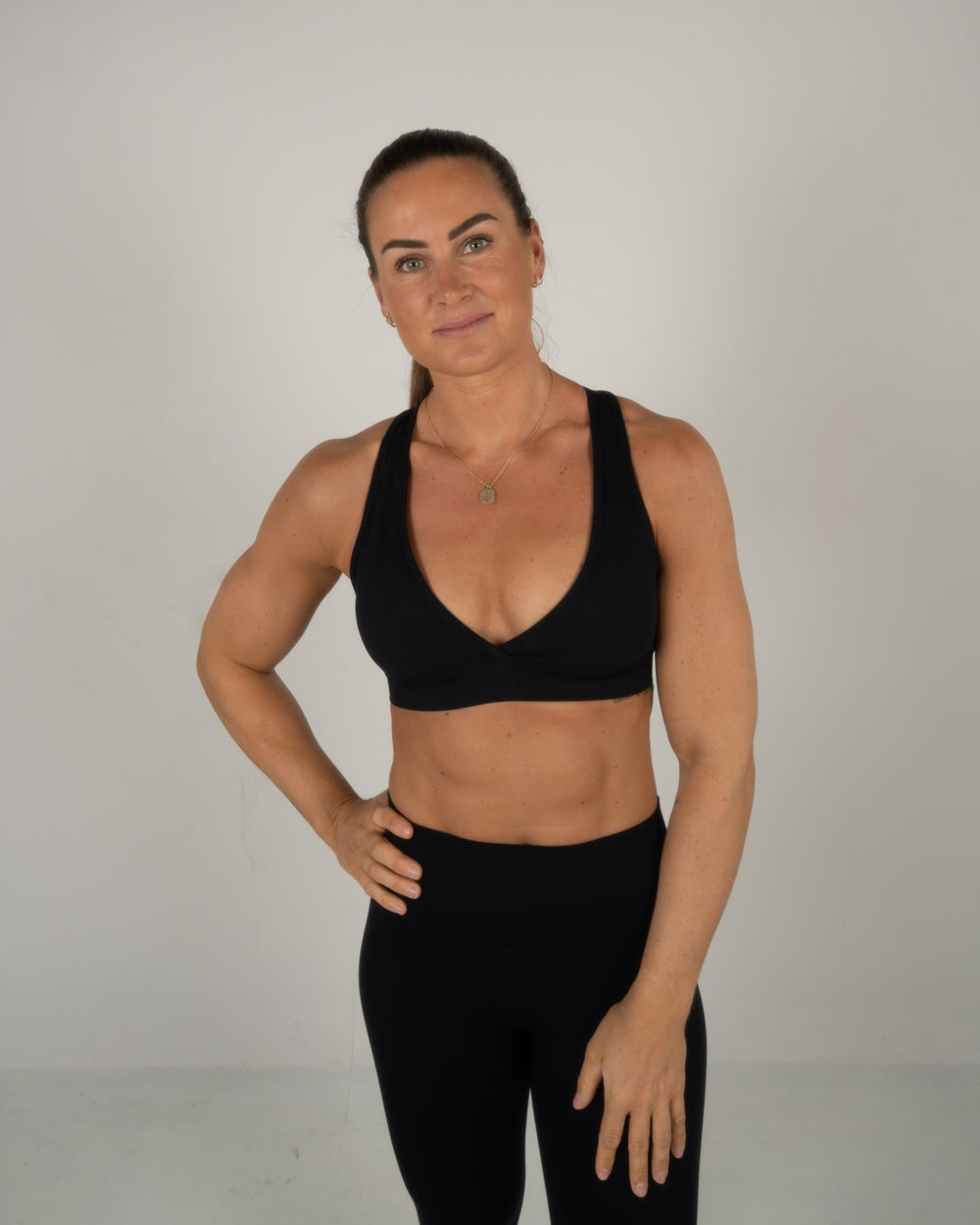 Elevate Cross Bra (Black)