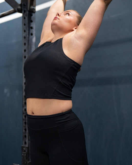 Elevate Ribbed Top (Midnight Black)