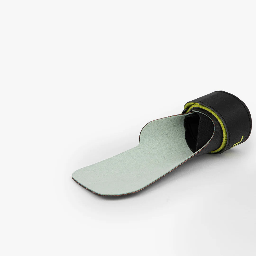 Picsil Hawk Grips + Wristbands (Moonless)